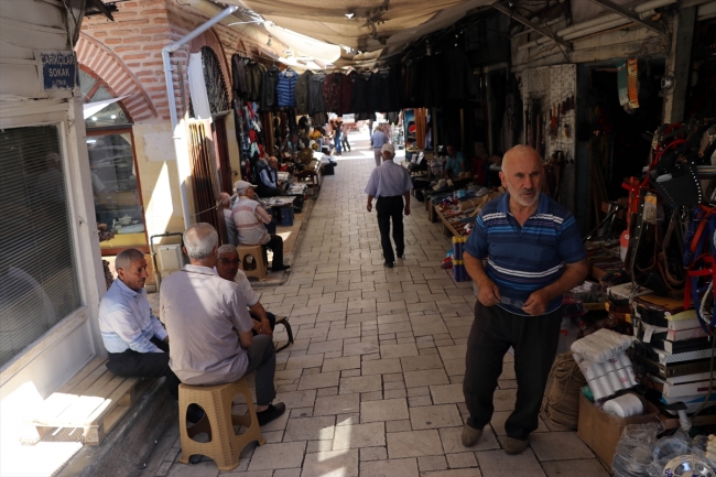 Amasya Merzifon Arastası geleneksel esnaf kültürünü sürdürüyor